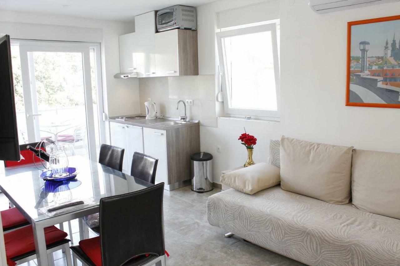 Pearl Of Novalja Apartment Exterior foto